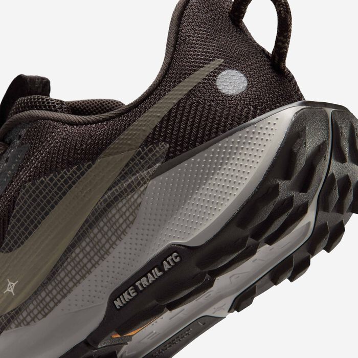 نايكي حذاء الجري بيجاسوس تريل 5 للاطفال بنى image number 7