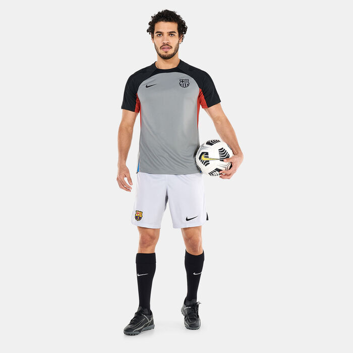 نايكي شورت F.C. برشلونة دراي-فت ستاديوم ثيرد كيت للرجال - 2022/23 عاجي image number 2