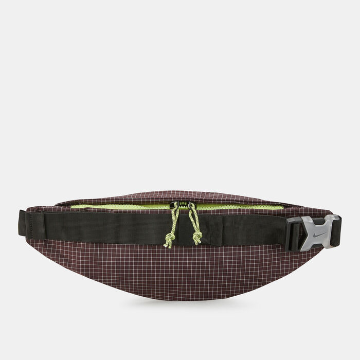 نايكي حقيبة الخصر سبورتسوير هيرتيج بنى image number 1