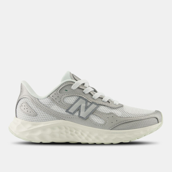 نيو بالانس حذاء فريش فوم اريشي v4 للنساء فضي image number 0