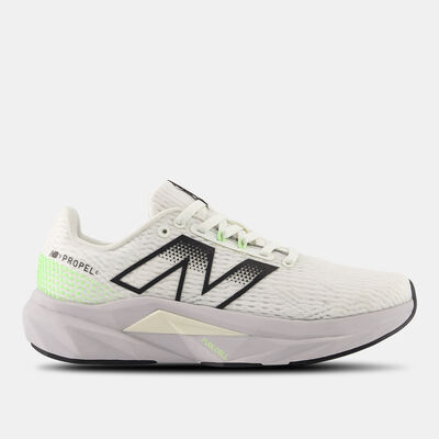 نيو بالانس حذاء الجري فيول سيل بروبِل v5 للنساء بيج