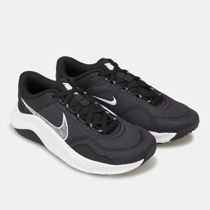 نايكي حذاء ليجيند اسنشال 3 نكست نيتشور للنساء أسود image number 1