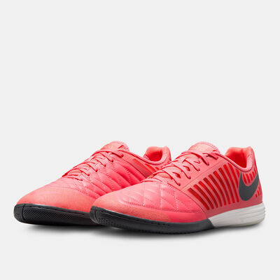 نايكي لونار جاتو II اي سي حذاء كرة القدم للملاعب الداخلية وردي