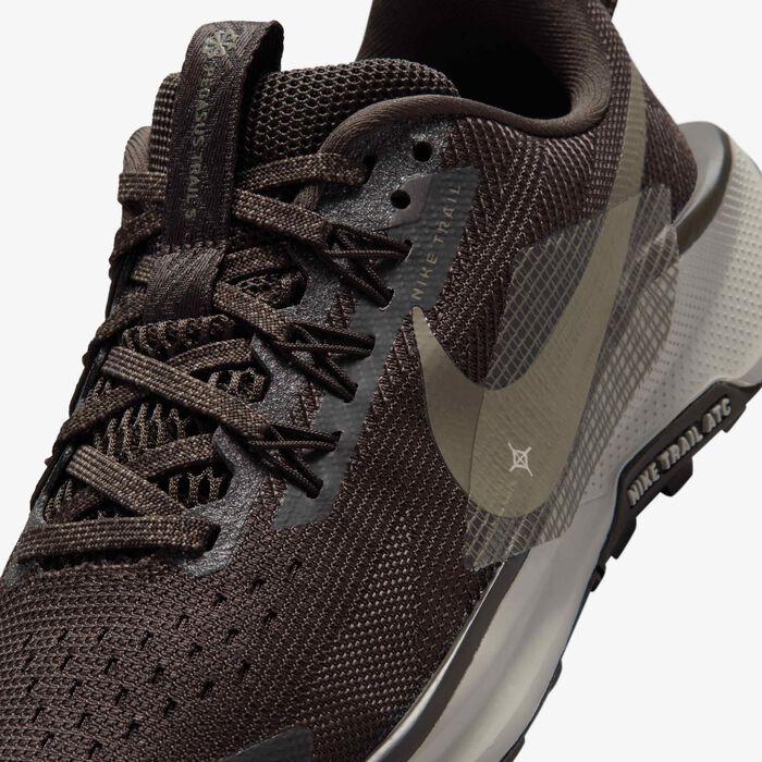 نايكي حذاء الجري بيجاسوس تريل 5 للاطفال بنى image number 6