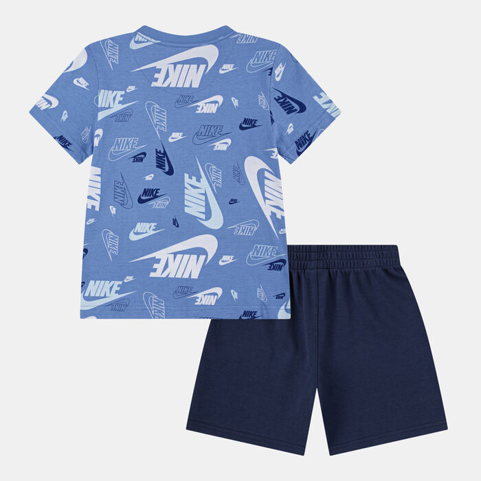 نايكي طقم تيشيرت وشورت سبورتسوير برنتد للأطفال أزرق image number 1
