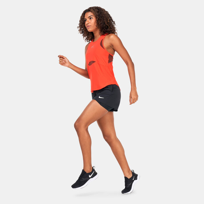 نايكي تيشيرت اير درا-فت تانك للنساء أحمر image number 2