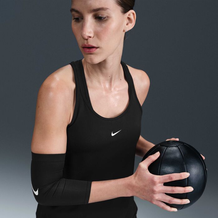 نايكي تيشيرت بلا أكمام للتمرين ون كلاسيك دراي-فت للنساء أسود image number 2