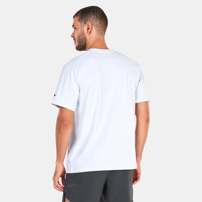 نايكي تراك كلوب تيشيرت دراي-فت شورت-سليف رانينج للرجال رمادي