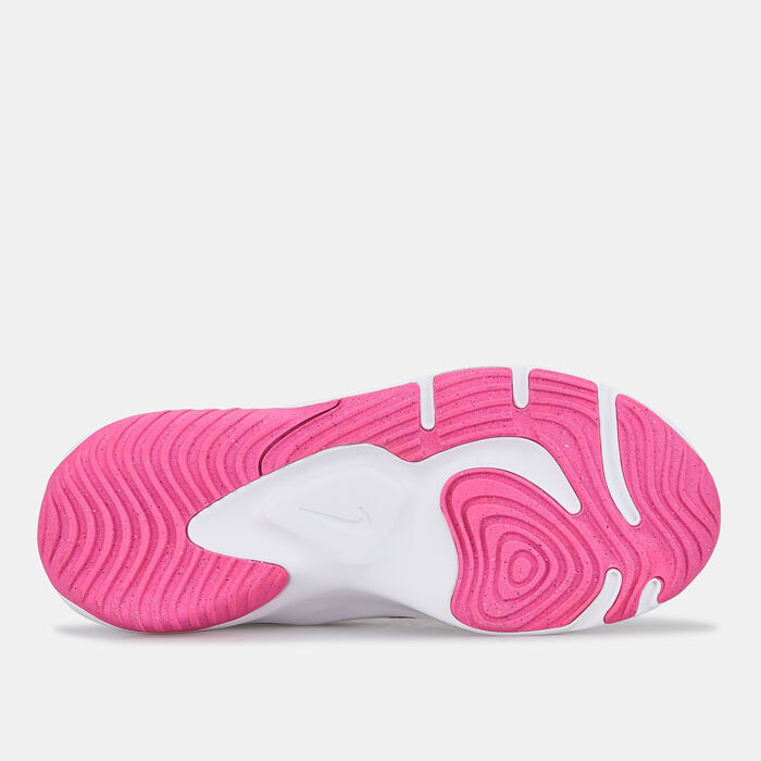 نايكي حذاء ليجيند اسنشال 3 نكست نيتشور للنساء أسود image number 6