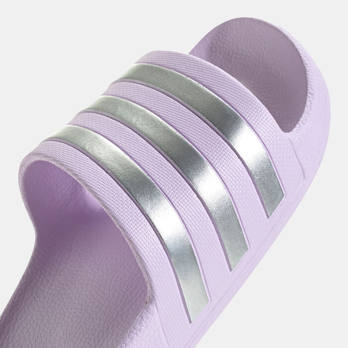 اديداس شبشب اديليت أكوا للنساء رمادي image number 5