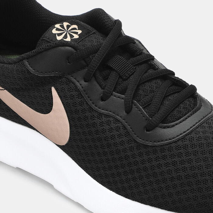 نايكي حذاء تانجون للنساء أسود image number 4